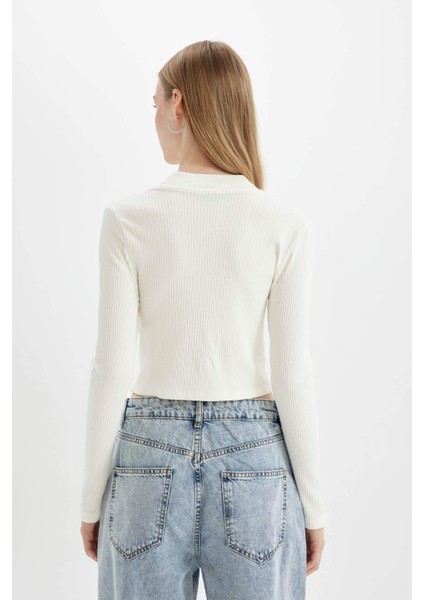 Fitted Dik Yaka Basic Düz Fermuarlı Fitilli Kaşkorse Crop Beyaz Hırka