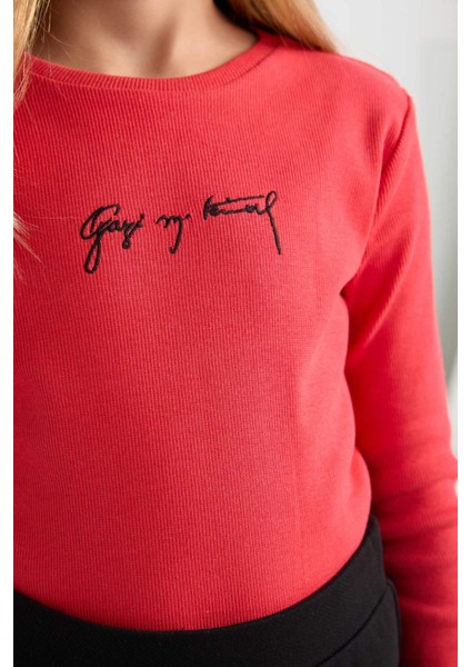 Kız Çocuk 29 Ekim Cumhuriyet Bayramı 2'li Takım Bisiklet Yaka Atatürk Nakışlı Kırmızı Ribana Uzun Kollu Tişört Fiyonk Toka D4188A824WN