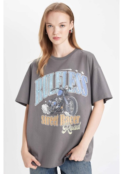 Oversize Geniş Kalıp Bisiklet Yaka Baskılı Kısa Kollu Tişört