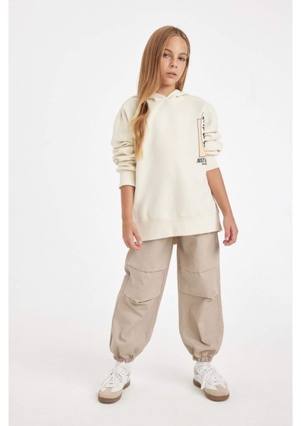 Kız Çocuk Oversize Geniş Kalıp Sırt Baskılı Kapüşonlu Sweatshirt D2881A824WN
