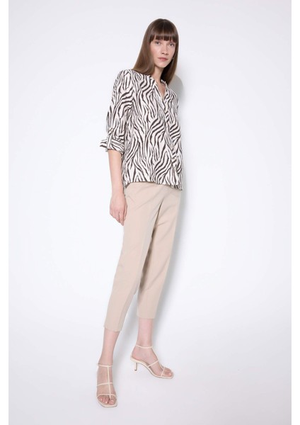 Regular Fit Apaş Yaka Desenli Katlamalı Kol Detaylı Düğmeli Uzun Kollu Gömlek D4901AX24AU