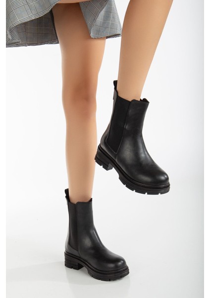 Luna Yanı Lastikli Rugan Bot Siyah modelleri