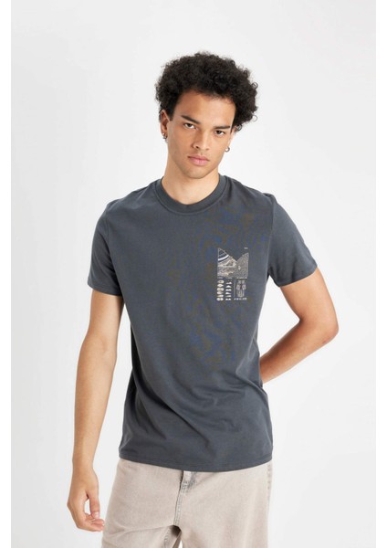 %100 Pamuk Slim Fit Dar Kesim Bisiklet Yaka Baskılı Kısa Kollu Tişört C2131AX24AU