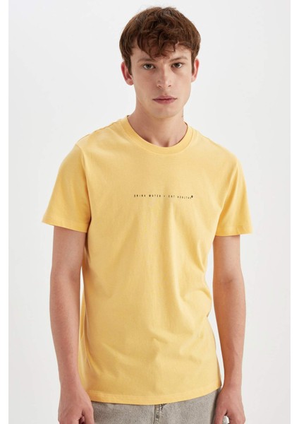 %100 Pamuk Slim Fit Dar Kesim Bisiklet Yaka Baskılı Kısa Kollu Tişört C2077AX24AU