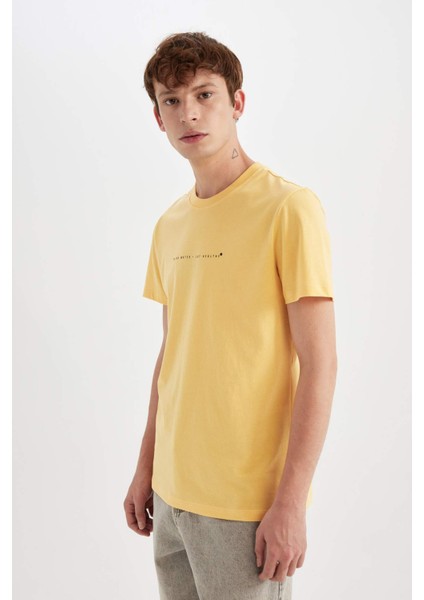 %100 Pamuk Slim Fit Dar Kesim Bisiklet Yaka Baskılı Kısa Kollu Tişört C2077AX24AU