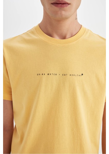 %100 Pamuk Slim Fit Dar Kesim Bisiklet Yaka Baskılı Kısa Kollu Tişört C2077AX24AU