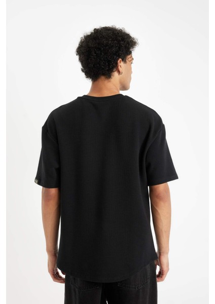 Boxy Fit Bisiklet Yaka Kısa Kollu Basic Düz Waffle Siyah Tişört B4443AX24AU