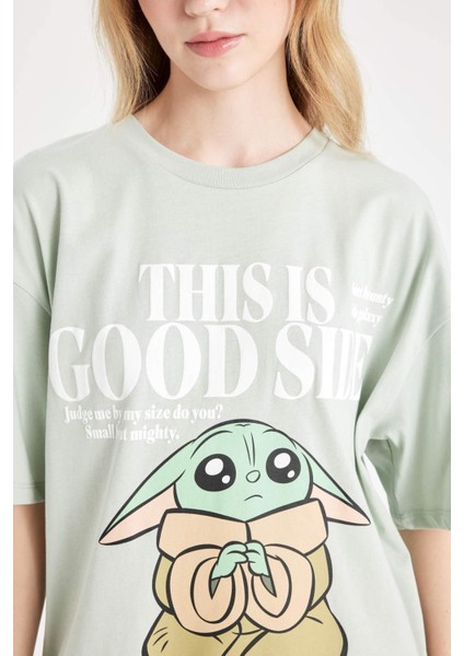 Star Wars-Mandalorian Oversize Geniş Kalıp Bisiklet Yaka Sırt Baskılı Kısa Kollu Tişört D4821AX24AU