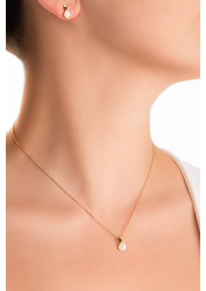 Sedef Rüyası 18 Ayar Sarı Altın Kaplama Gümüş Küpe fiyatları