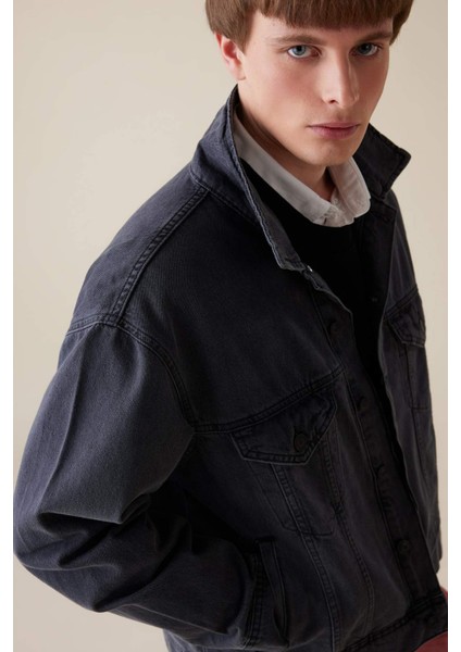 %100 Pamuk Oversize Geniş Kalıp Polo Yaka Düğmeli Cepli Yıkamalı Denim Ceket D5035AX24AU