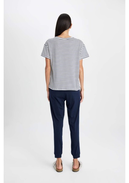 Pijama Takım Çizgili Baskılı Kısa Kollu Üst Basic Düz Beli Lastikli Alt-Fall in Love C5125AX24AU