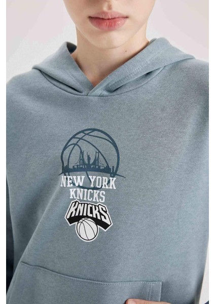 Erkek Çocuk NBA New York Knicks Kapüşonlu Sırt Baskılı Sweatshirt D3142A824AU