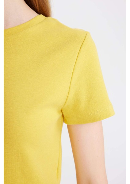 Fitted Bisiklet Yaka Ribana Basic Düz Kısa Kollu Tişört T9631AZ24AU