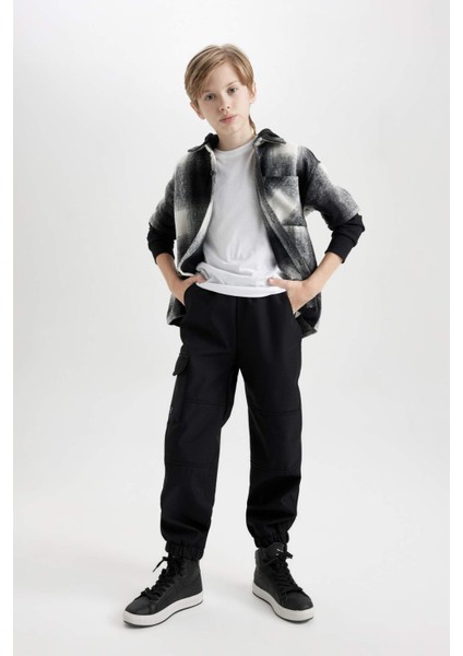 Erkek Çocuk Beli ve Paçası Lastikli Kargo Cepli Pelüş Polar Astarlı Siyah Jogger Pantolon D3460A824WN