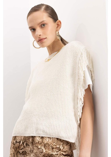 Relax Fit Bisiklet Yaka Basic Düz Selanik Kumaş Püsküllü Triko Süveter D5312AX24AU