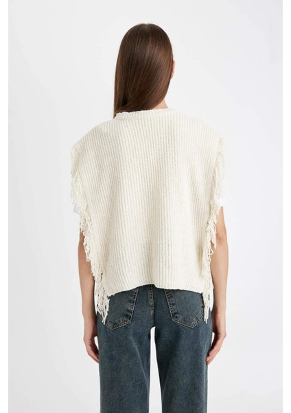 Relax Fit Bisiklet Yaka Basic Düz Selanik Kumaş Püsküllü Triko Süveter D5312AX24AU