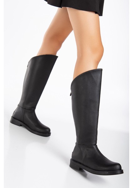 Alinda Arkadan Fermuarlı Deri Çizme Siyah fiyatları