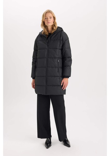 Regular Fit Kapüşonlu Fermuarlı Cepli Parka D5953AX24WN
