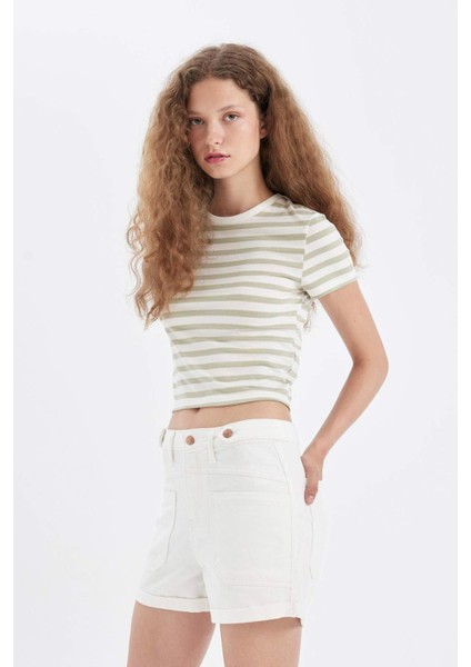 Fitted Vücuda Oturan Bisiklet Yaka Çizgili Kısa Kollu Tişört D5324AX24AU