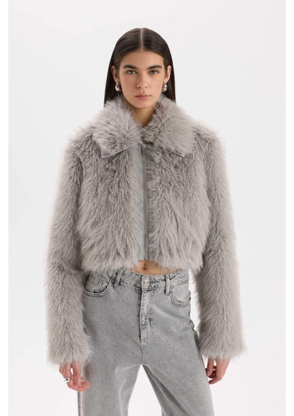 Regular Fit Cepli Fermuarlı Kısa Suni Kürk Ceket Mont D5956AX24WN