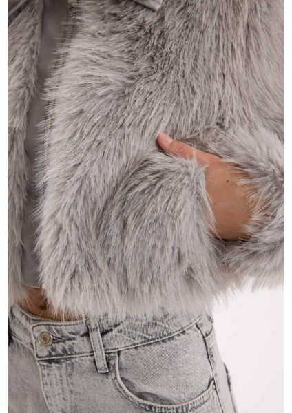 Regular Fit Cepli Fermuarlı Kısa Suni Kürk Ceket Mont D5956AX24WN
