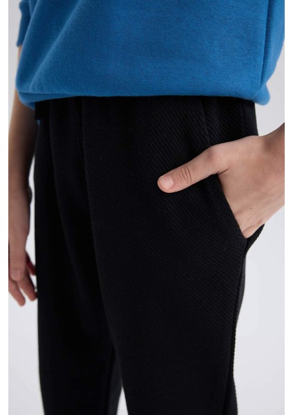 Erkek Çocuk 2'li Takım Kapüşonlu Baskılı Sweatshirt Beli Lastikli Eşofman Altı D5672A824WN