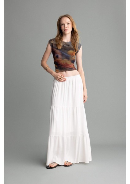 Fitted Vücuda Oturan Bisiklet Yaka Desenli Büzgü Detaylı Tül Kısa Kollu Tişört D5323AX24AU