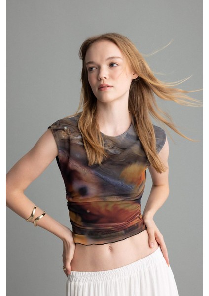 Fitted Vücuda Oturan Bisiklet Yaka Desenli Büzgü Detaylı Tül Kısa Kollu Tişört D5323AX24AU