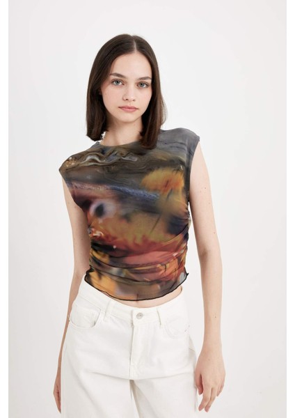 Fitted Vücuda Oturan Bisiklet Yaka Desenli Büzgü Detaylı Tül Kısa Kollu Tişört D5323AX24AU