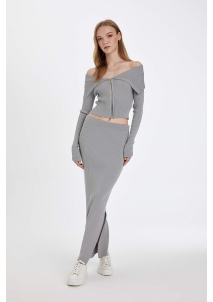 Slim Fit Dar Kesim Beli Lastikli Basic Düz Yırtmaçlı Maxi Triko Etek D5390AX24AU
