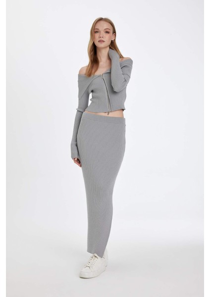Slim Fit Dar Kesim Beli Lastikli Basic Düz Yırtmaçlı Maxi Triko Etek D5390AX24AU
