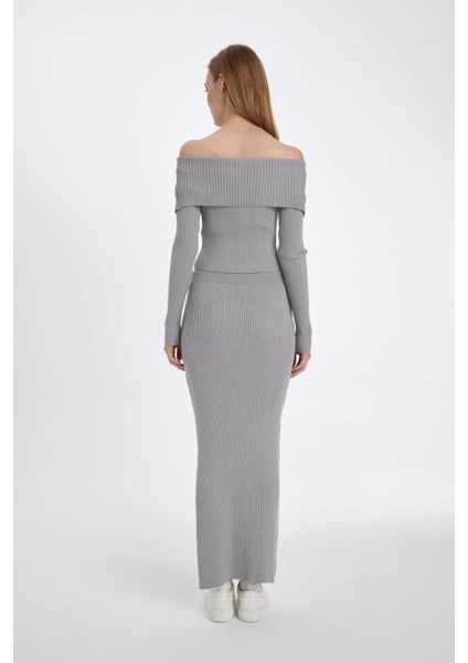 Slim Fit Dar Kesim Beli Lastikli Basic Düz Yırtmaçlı Maxi Triko Etek D5390AX24AU