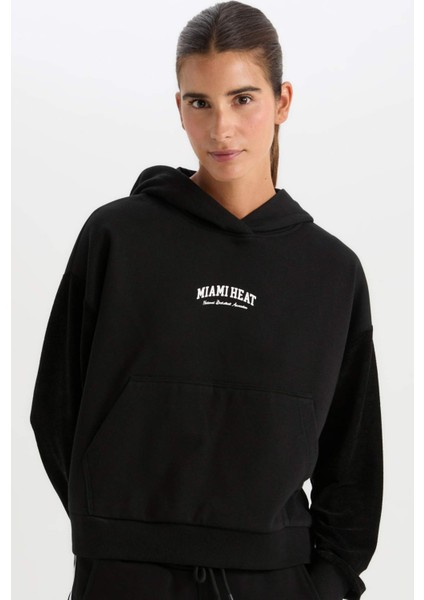 Fit NBA Miami Heat Kapüşonlu Kalın Sweatshirt D2359AX24AU