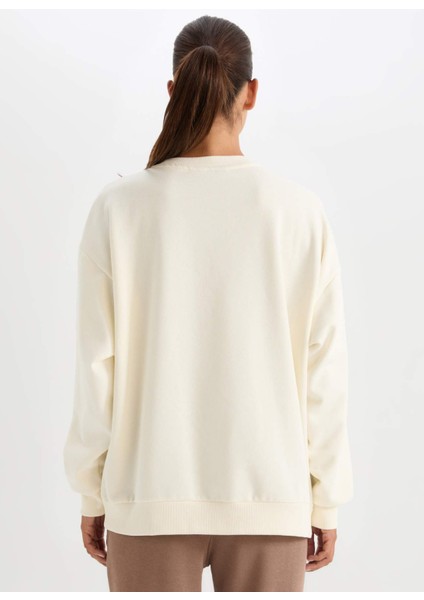 Fit NBA Los Angeles Lakers Oversize Geniş Kalıp Bisiklet Yaka Kalın Sweatshirt A9550AX24AU