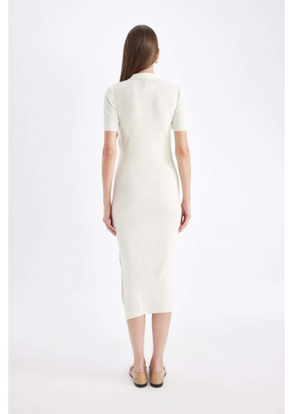 Fitted Polo Yaka Kısa Kollu Yırtmaçlı Midi Triko Elbise D4914AXNS