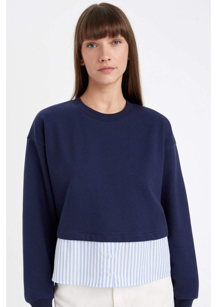 Relax Fit Bisiklet Yaka Etek Ucu Detaylı Basic Düz Sweatshirt