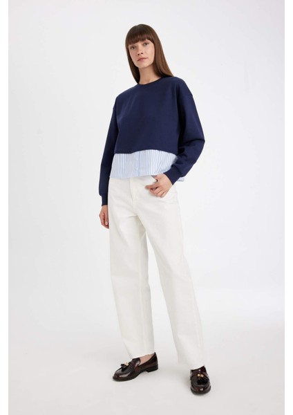 Relax Fit Bisiklet Yaka Etek Ucu Detaylı Basic Düz Sweatshirt