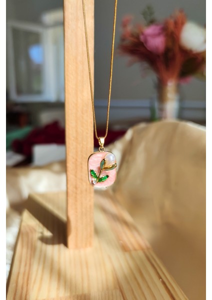 Incili Sedefli Kabartmalı Çiçek Çelik Kolye fırsatları