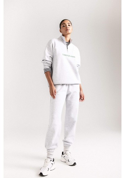 Fit Sporcu Jogger Eşofman Altı Standart Fit Standart Boy Beli Paçası Lastikli Cepli Bağcıklı