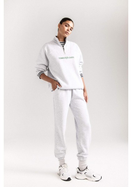 Fit Sporcu Jogger Eşofman Altı Standart Fit Standart Boy Beli Paçası Lastikli Cepli Bağcıklı