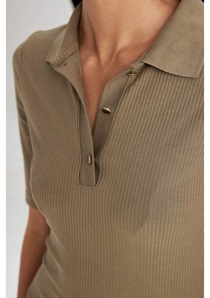 Bodycon Vücuda Oturan Düğmeli Polo Yaka Fitilli Kaşkorse Yarım Kollu Midi Elbise