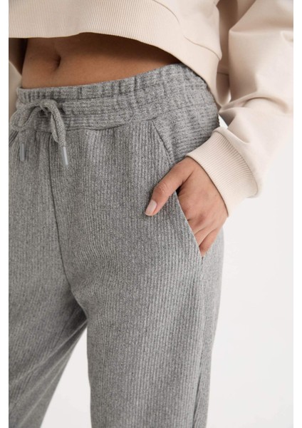 Fit Standart Fit Sporcu Jogger Eşofman Altı Beli Paçası Lastikli D1707AX24AU