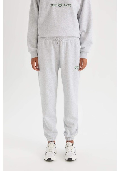 Fit Sporcu Jogger Eşofman Altı Standart Fit Standart Boy Beli Paçası Lastikli Cepli Bağcıklı D1706AX24AU