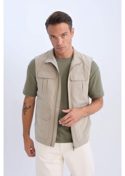 Regular Fit Dik Yaka Fermuarlı Cepli Yelek D6289AX25SP