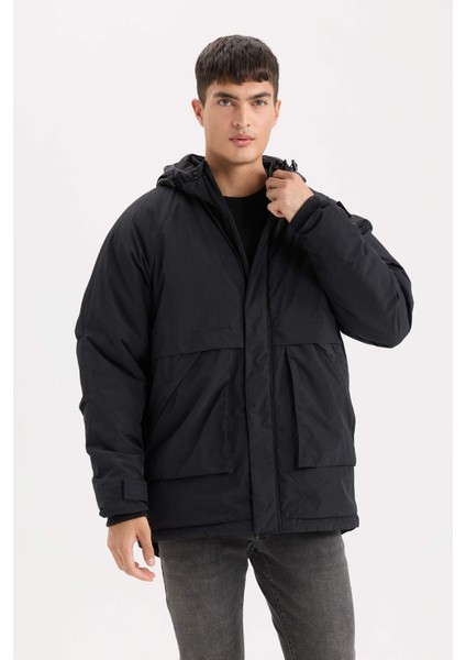 Regular Fit Kapüşonlu Fermuarlı Cepli Mont D6010AX24WN