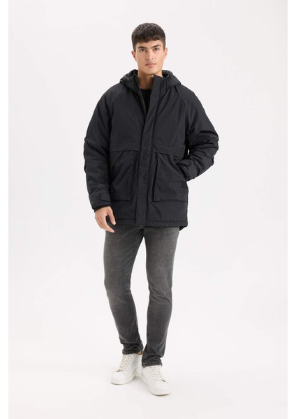 Regular Fit Kapüşonlu Fermuarlı Cepli Mont D6010AX24WN