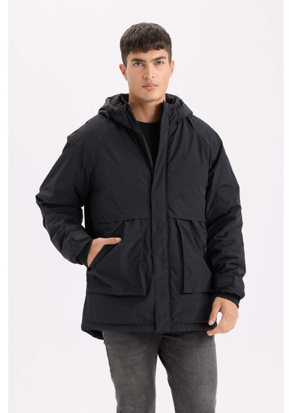 Regular Fit Kapüşonlu Fermuarlı Cepli Mont D6010AX24WN