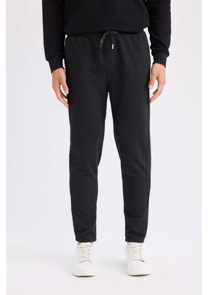 Pike İnce Eşofman Altı Slim Fit Dar Kesim Düz Paça Beli Bağcıklı Cepli R9261AZ24AU