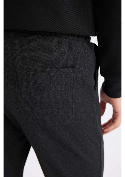 Pike İnce Eşofman Altı Slim Fit Dar Kesim Düz Paça Beli Bağcıklı Cepli R9261AZ24AU