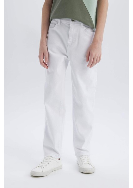 Erkek Çocuk Straight Fit Düz Paça Basic Düz Jean Pantolon B5616A825SM